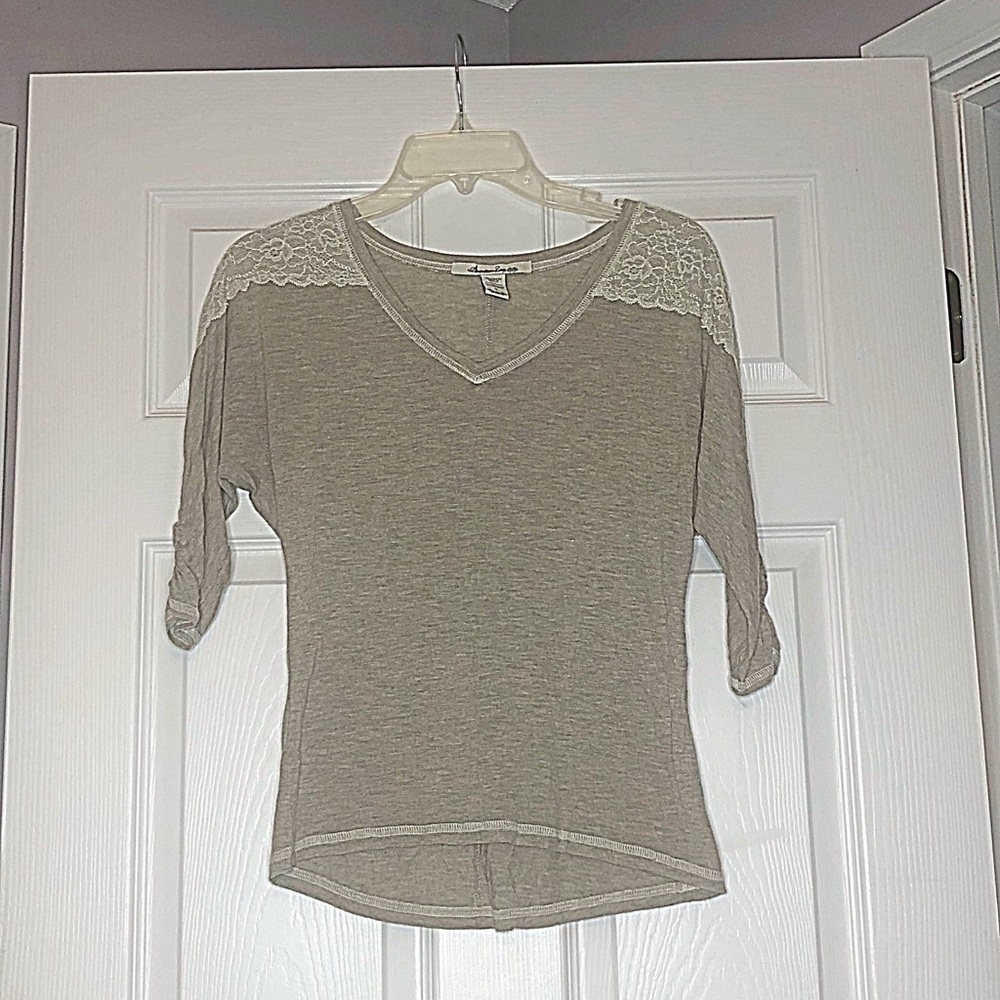 Size Small American Rag mid sleeve